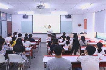 教育機構加盟全解析 費用、盈利與品牌選擇指南